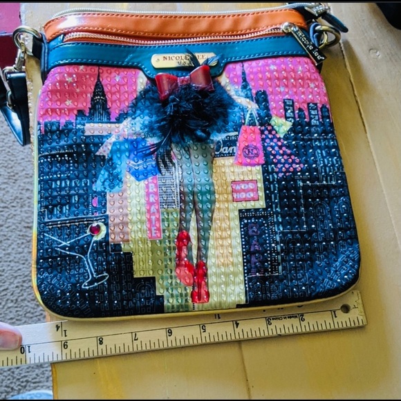Nicole Lee crossbody bag - Picture 5 of 5